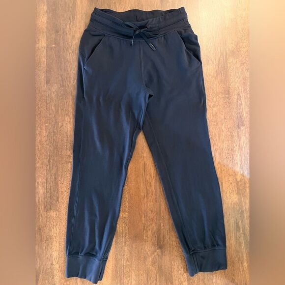 Lululemon Ready to Rulu Jogger, High Rise. Slim fit. Size 4 workout casual comfy - Picture 7 of 11